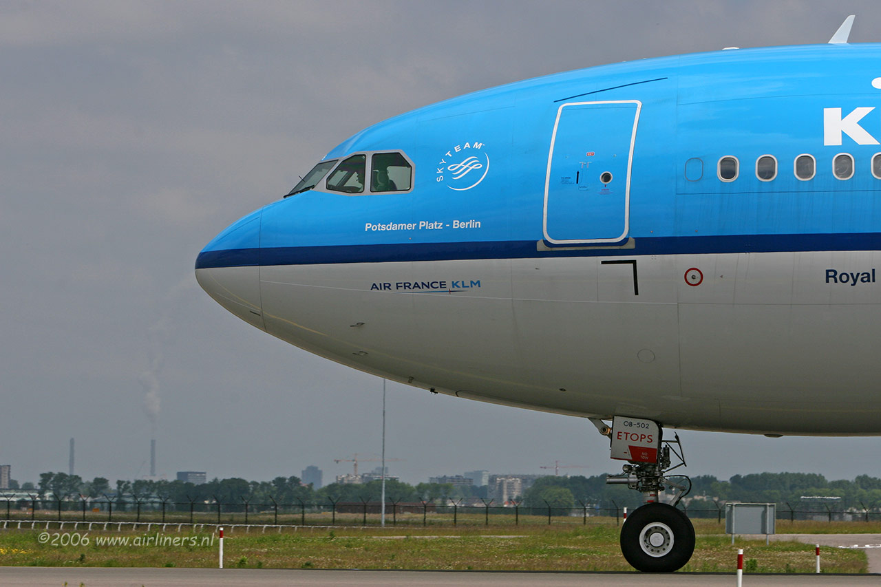 -KLM-PH-AOB
