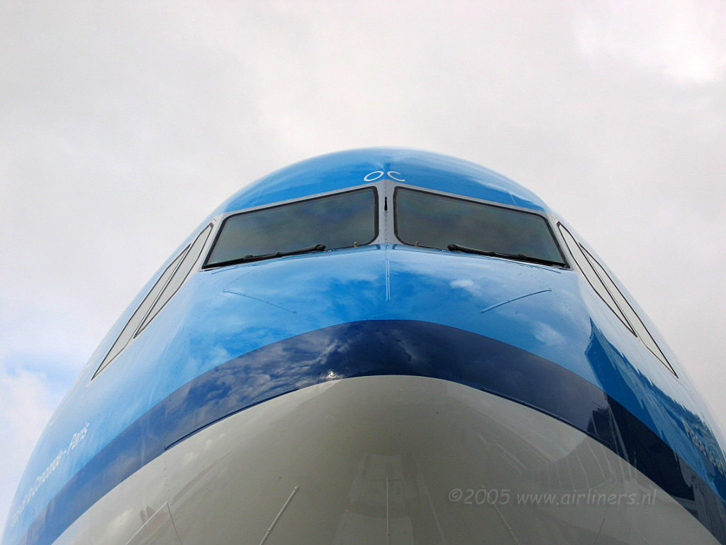 -KLM-PH-AOC